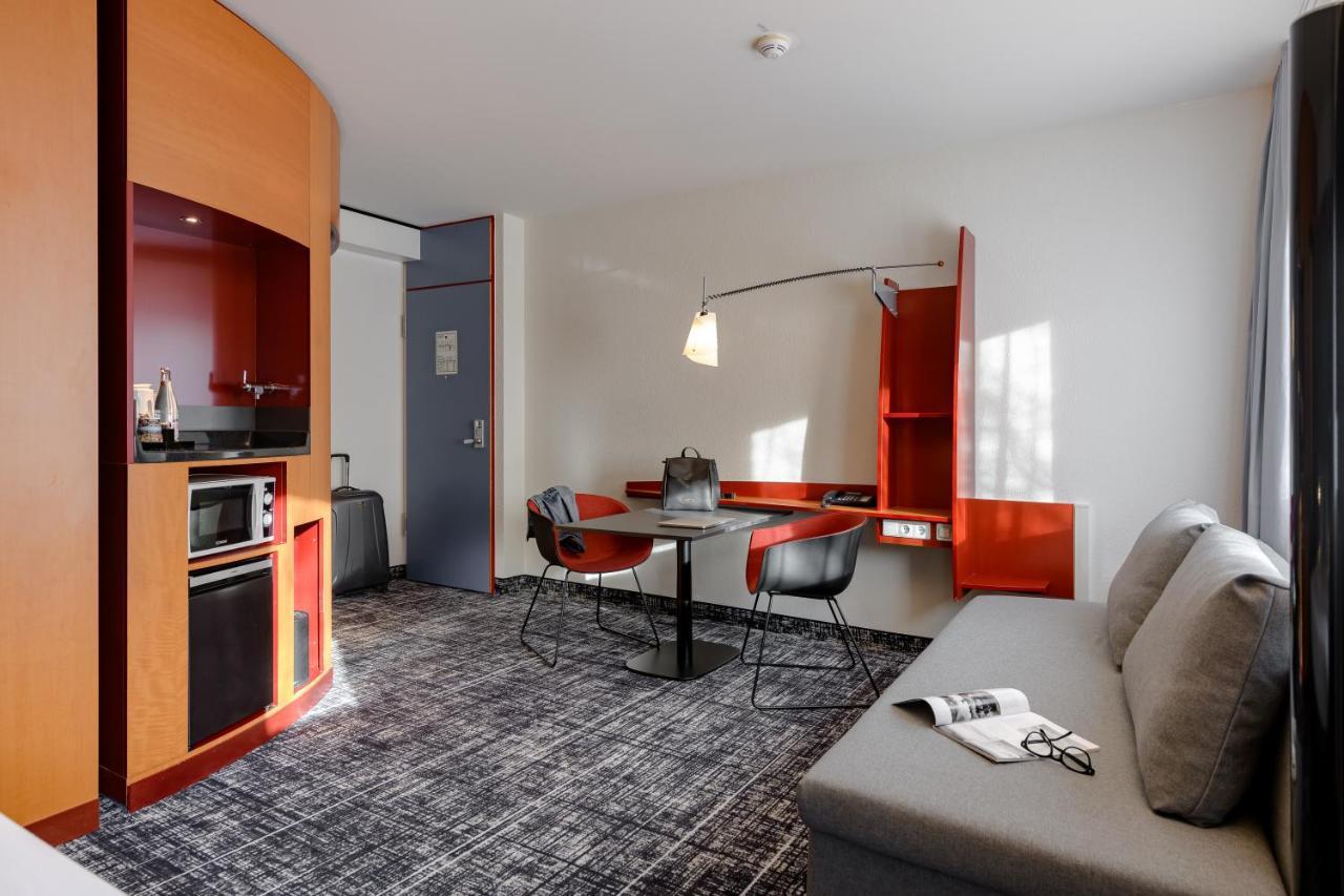 Novotel Suites Muenchen Parkstadt Schwabing Exterior photo