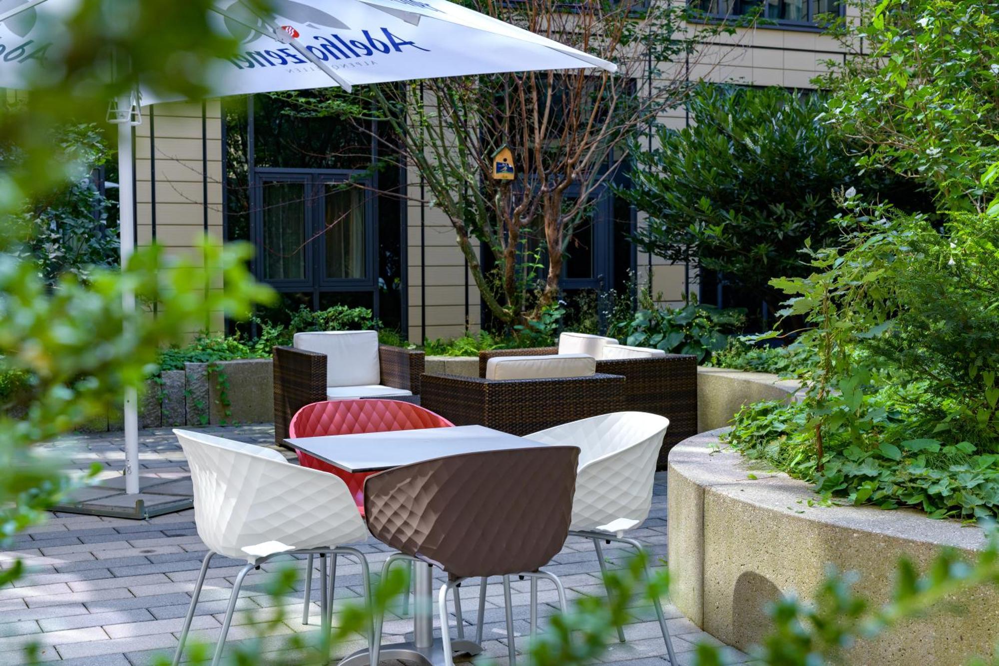 Novotel Suites Muenchen Parkstadt Schwabing Exterior photo
