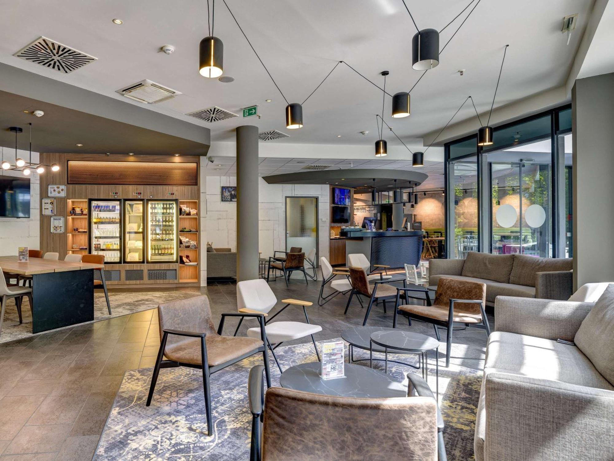 Novotel Suites Muenchen Parkstadt Schwabing Exterior photo