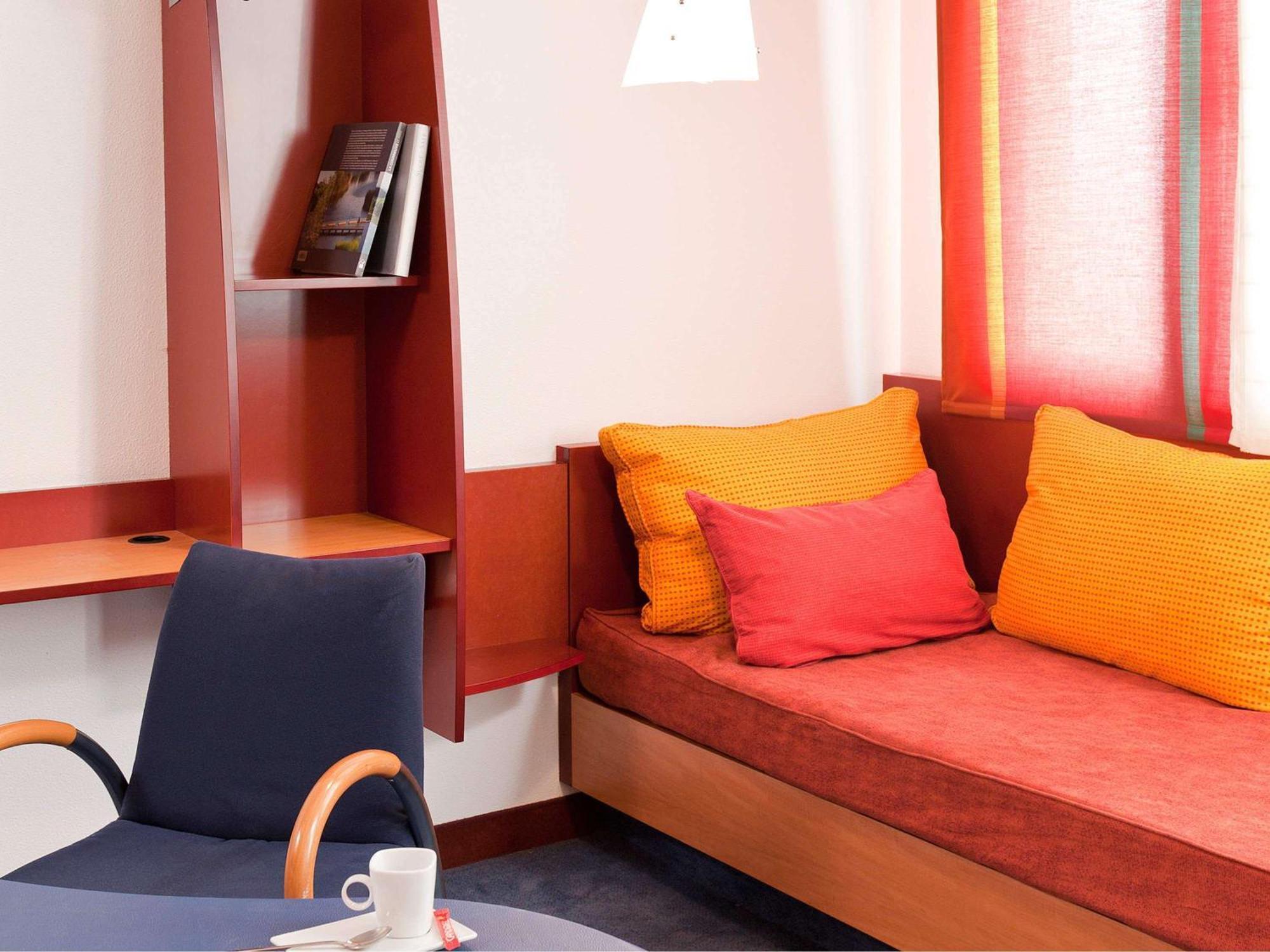 Novotel Suites Muenchen Parkstadt Schwabing Exterior photo