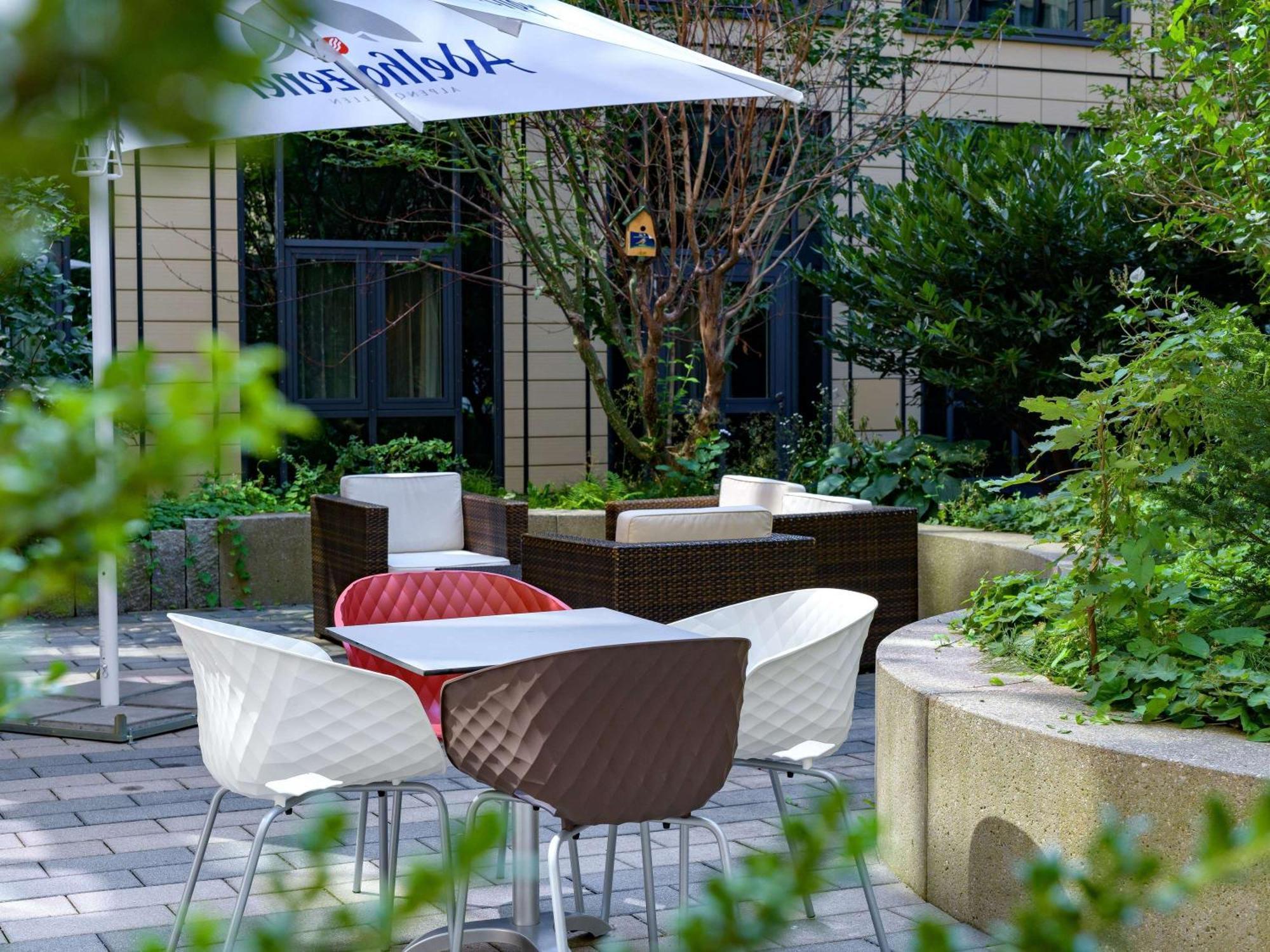 Novotel Suites Muenchen Parkstadt Schwabing Exterior photo